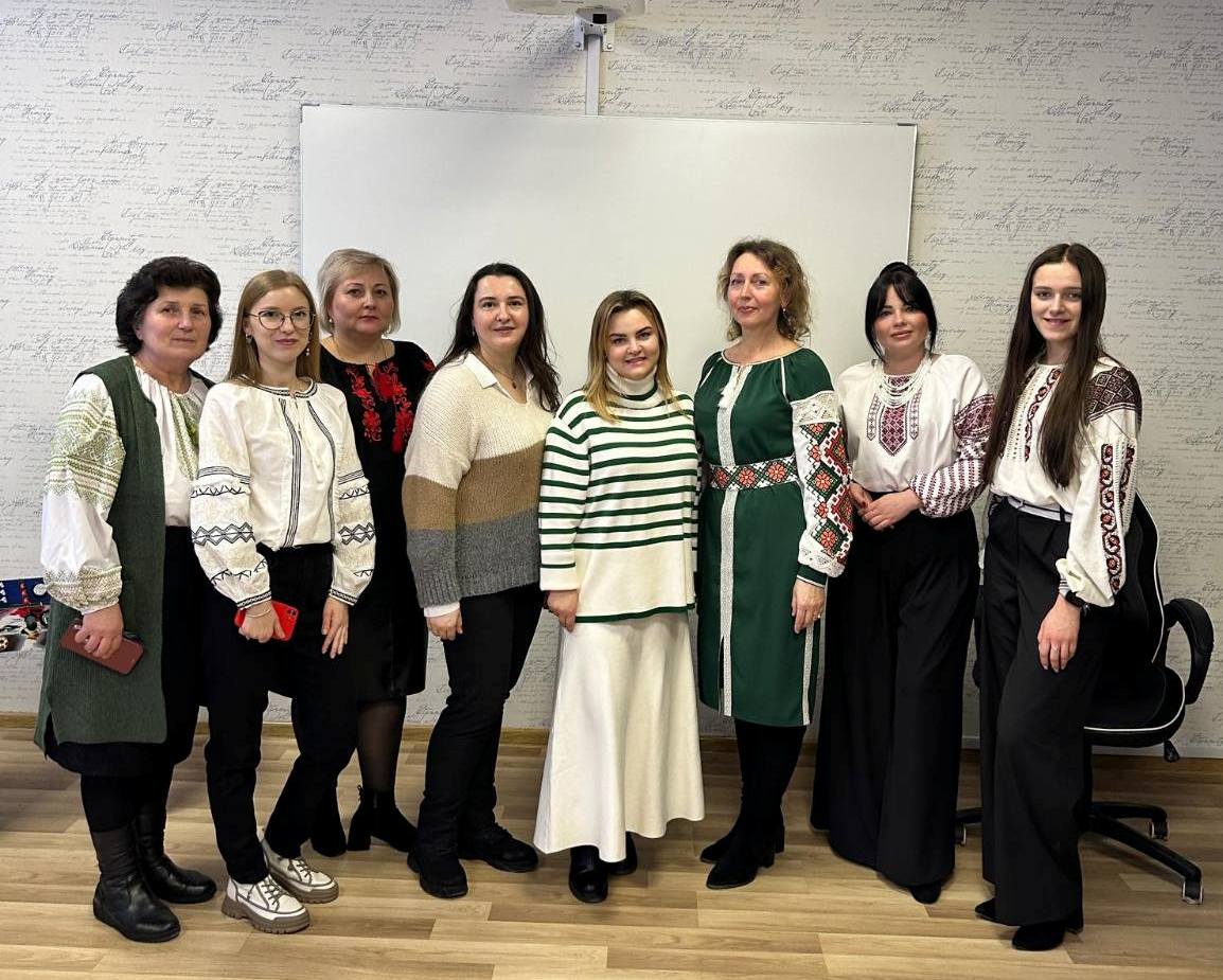 Із вдячністю філологам ТЗШ І-ІІІ ст. № 28